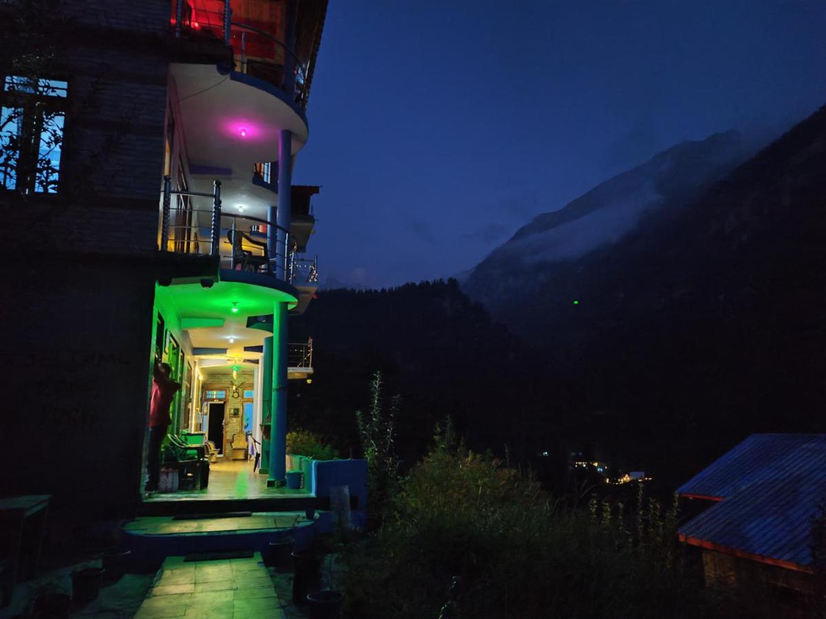 Cafe Kush Hotel Tosh Luaran gambar
