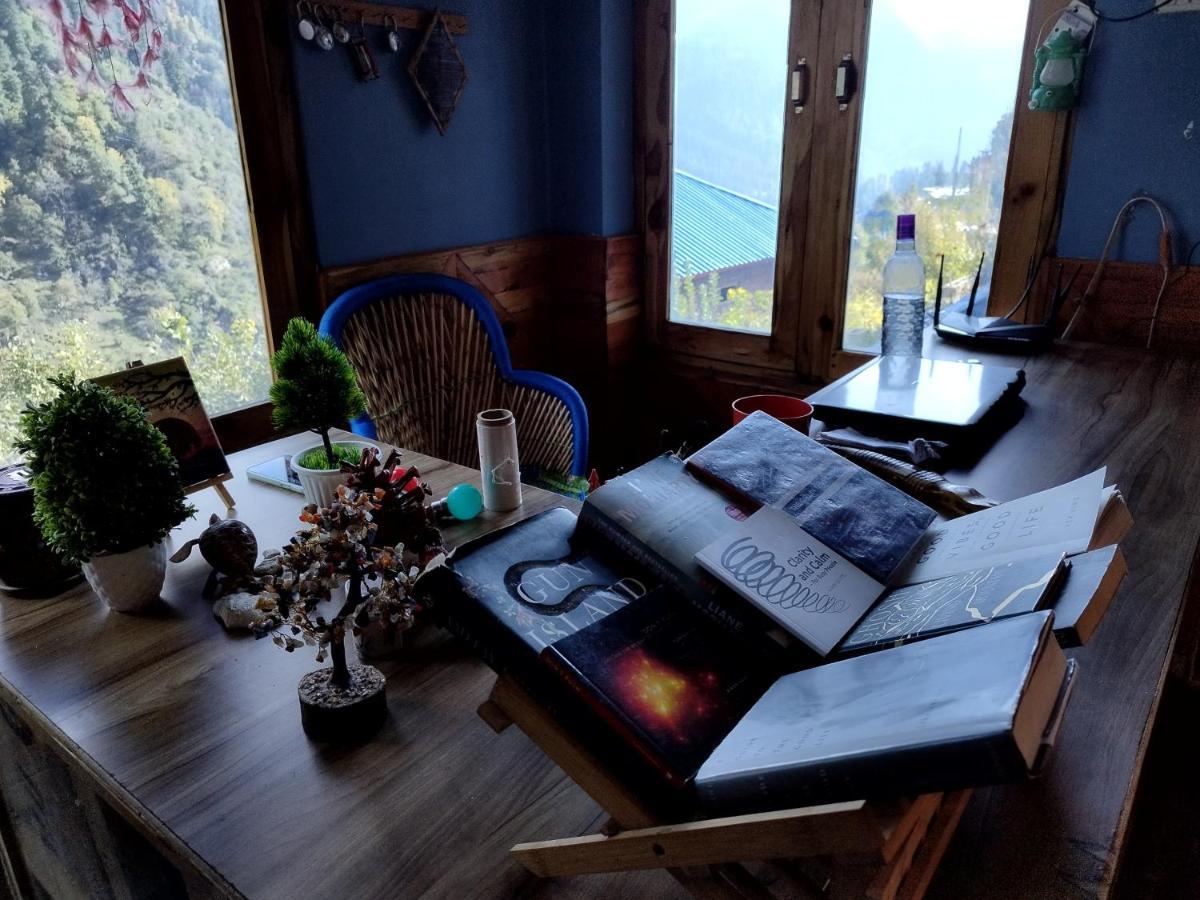 Cafe Kush Hotel Tosh Luaran gambar