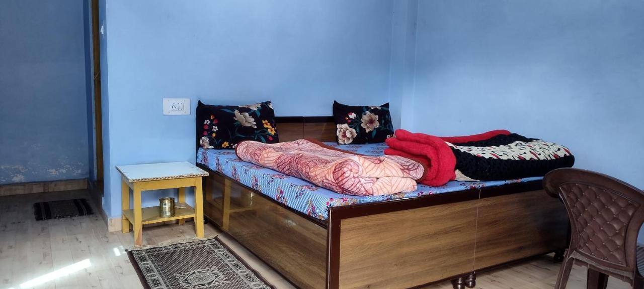Cafe Kush Hotel Tosh Luaran gambar